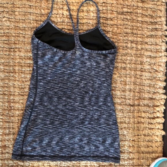 Lululemon power y tank Sz 4 - Picture 2 of 2
